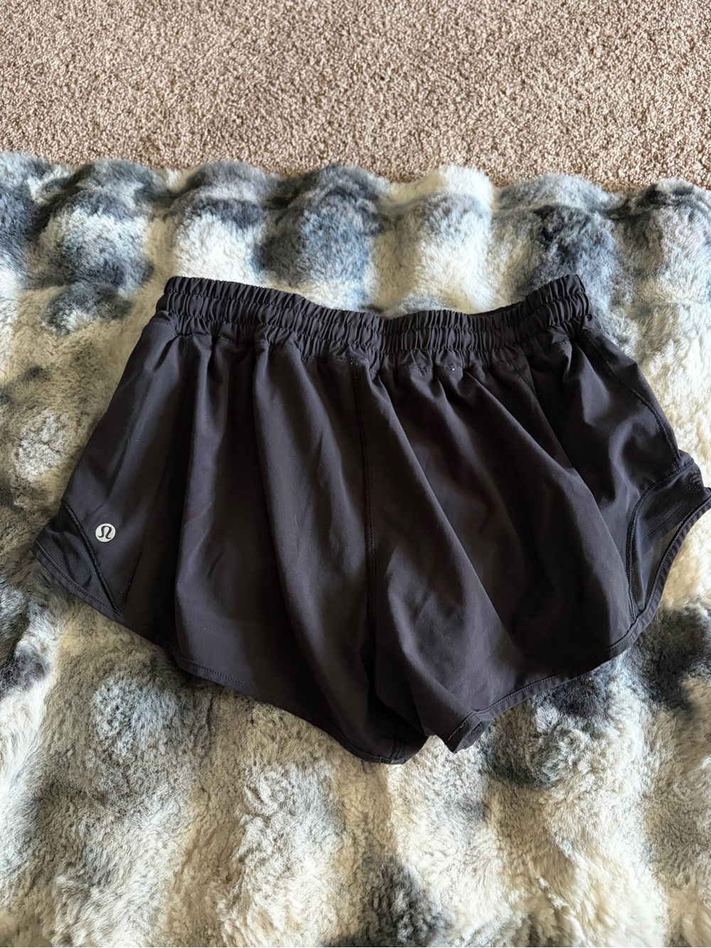 Lululemon Hotty Hot Short II 2.5” Black Size 10